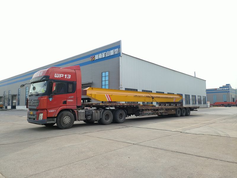 一臺10噸電動(dòng)單梁發(fā)往四川