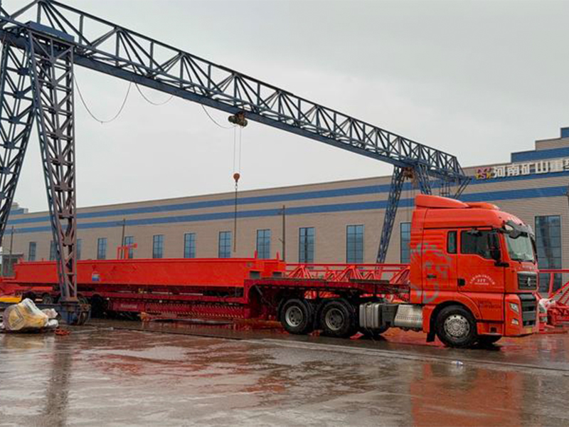葫蘆雙梁 LH50/10t-14.68m 制作完成 裝車發出